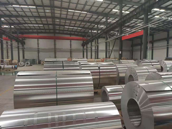 为何铝卷在高溫制冷后会出现打卷问题？