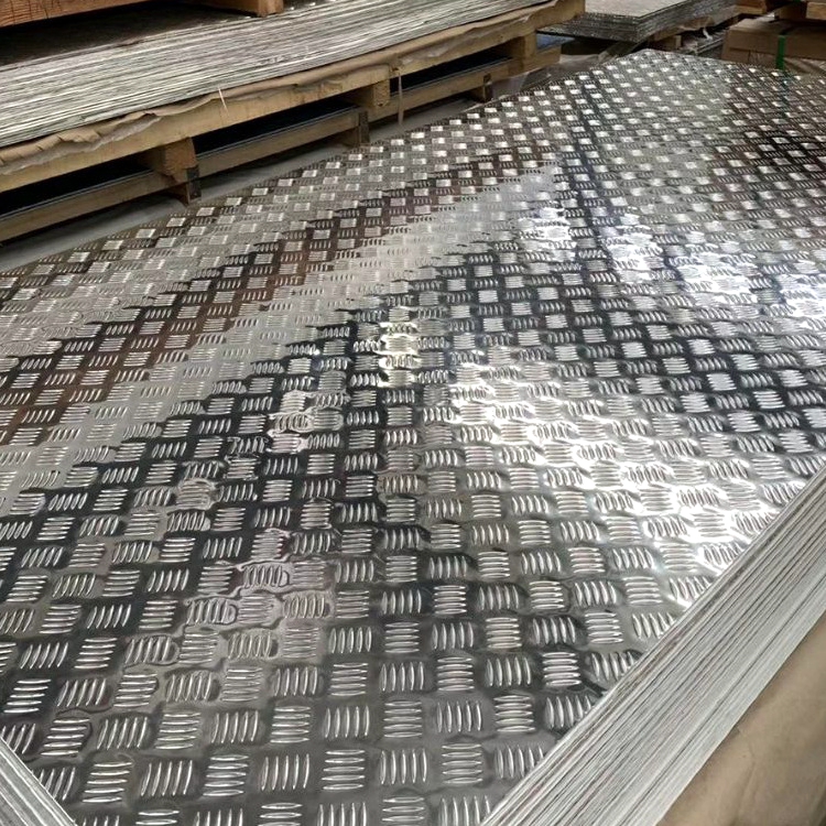 五条筋花纹铝板